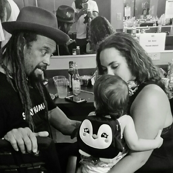 Meet your Posher, Jessica - Picture 2 of 7